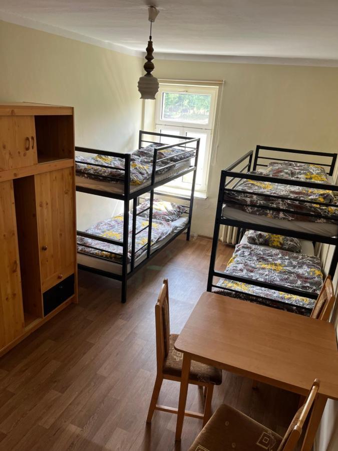 Gosciniec Szczeliniec Hostel Karlow Kültér fotó